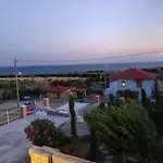 度假居 Blue Paradise Karianí