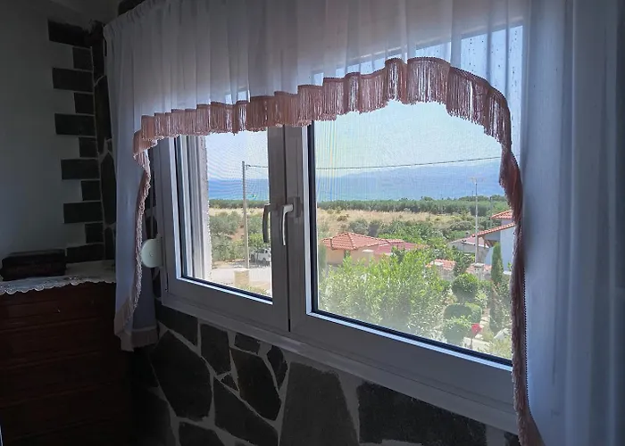 Blue Paradise Karianí